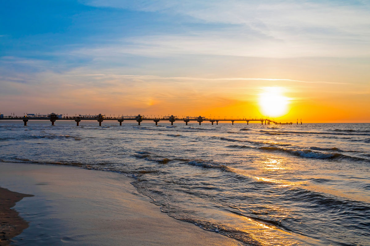 Wieczorna plaża w Międzyzdrojach Wakacje w Międzyzdrojach