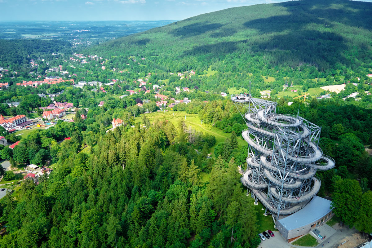 Świeradów-Zdrój na wakacje w Polsce, wieża widokowa Sky Walk Świeradów-Zdrój na wakacje, wieża widokowa Sky Walk